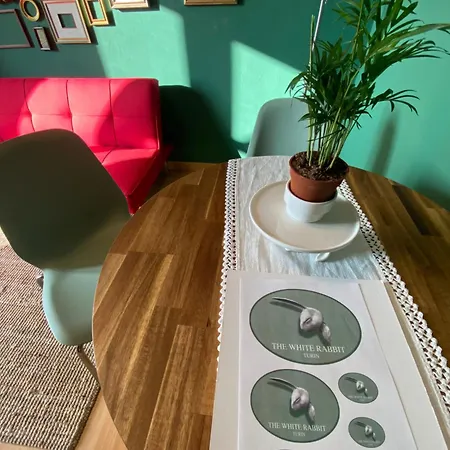 Attico White Rabbit Turyn